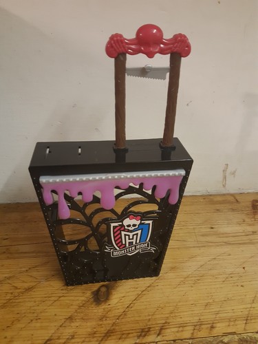 Monster high - monster, school