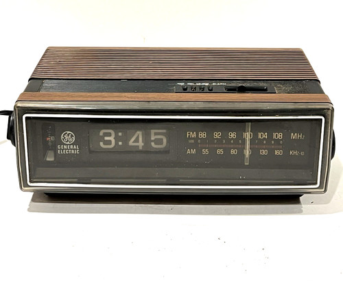 Vintage 4305b flip clock - 7-4305b,