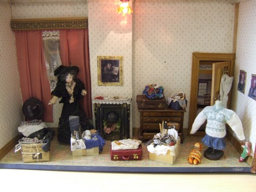 12th scale dolls house toy - scale,