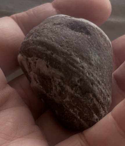 Uncut gemstone - ,