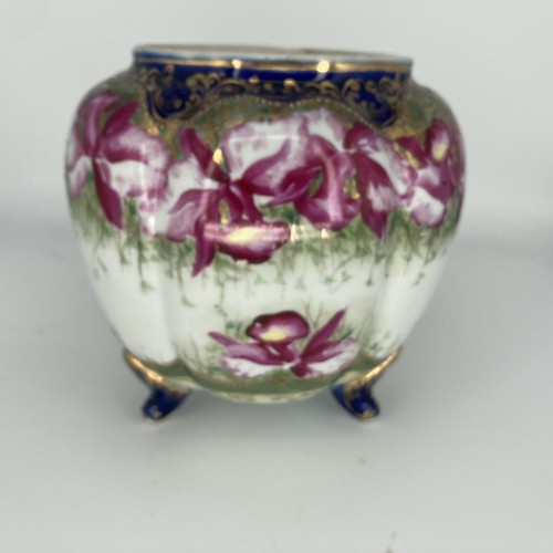 Antique flow blue white - flow,