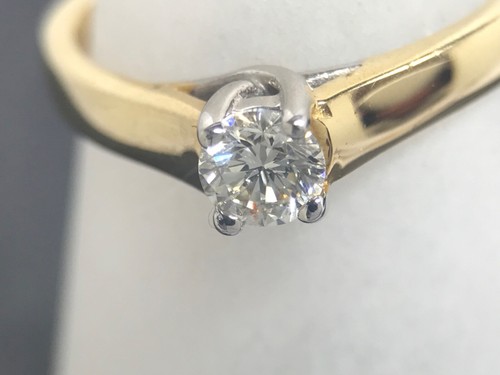 18ct yellow gold diamond