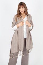 Baby alpaca wrap / travel