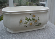 Vintage Ceramic Planter Howard Taunton Vale Potteries, decorated in daisies.