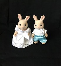 Sylvanian Families - Honeydew Rabbits Wedding Couple Bride and Groom - EC