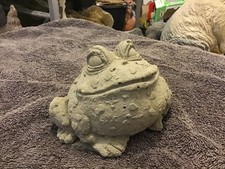 Frog / Toad Stone Concrete
