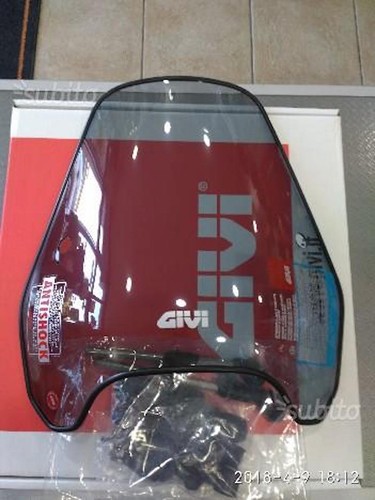A604 givi smoke windshield - givi,