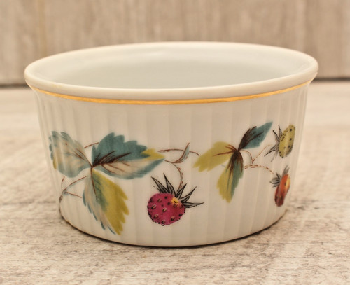 Royal worcester strawberry - worcester,