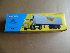CORGI CLASSICS 1.50 MICHELIN LEYLAND BEAVER BOX TRAILER SET 24701