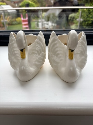Pair vintage sylvac - vintage, swan