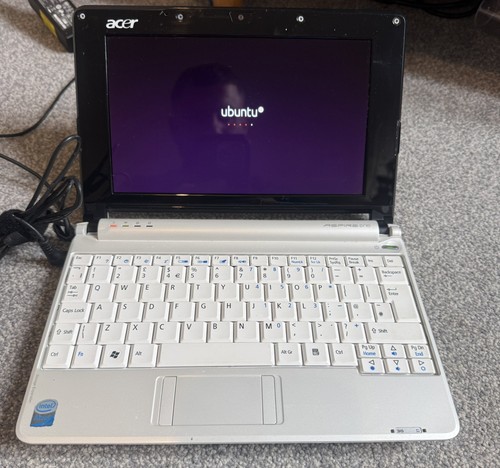 Acer aspire one - one, zg5