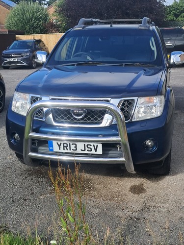 2013 nissan navara - nissan, tekna