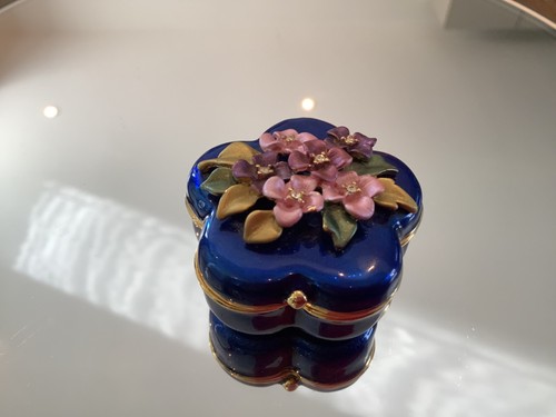Stunning blue enamel hinged - stunning,