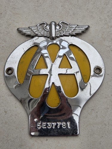 Vintage car badge early - –,