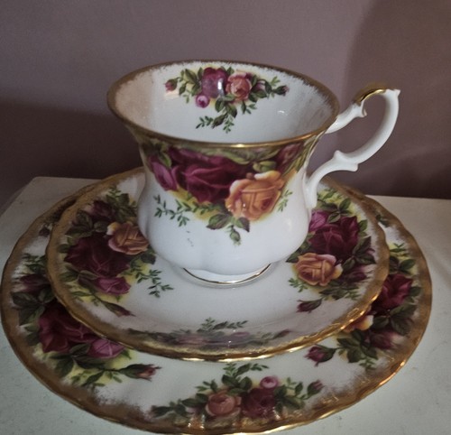Royal albert old - royal,