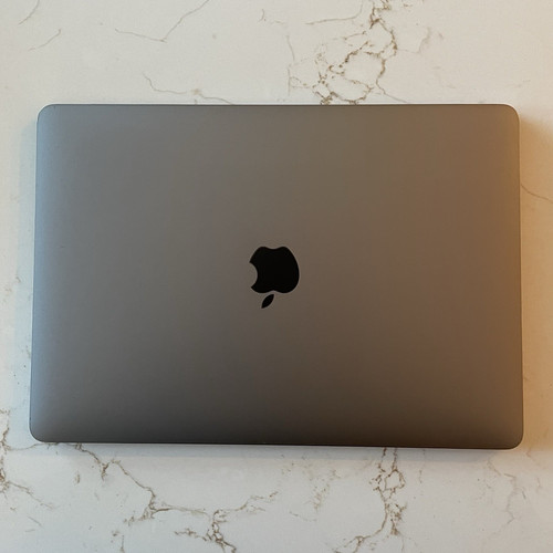 Apple macbook pro 13in - apple,