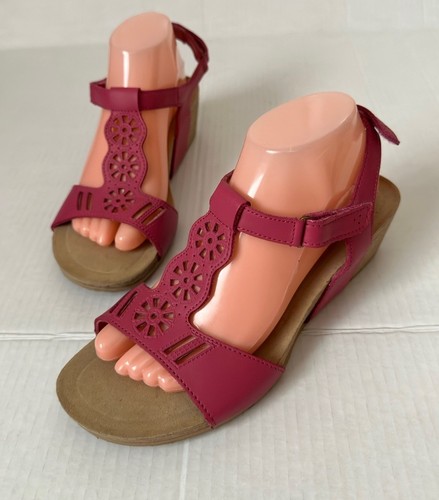 Clarks leather low wedge - leather,