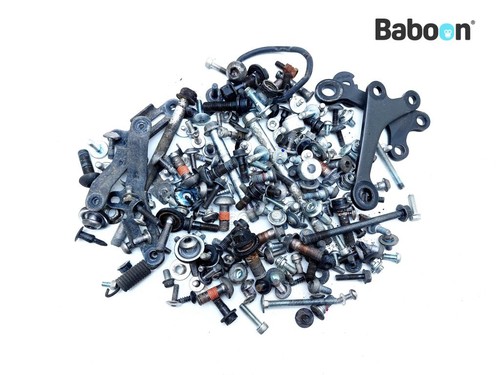 Bolts and nuts yamaha 07 - mt,