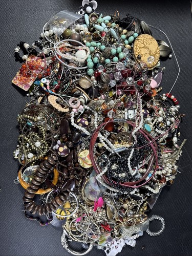 5kg costume jewellery - costume, job