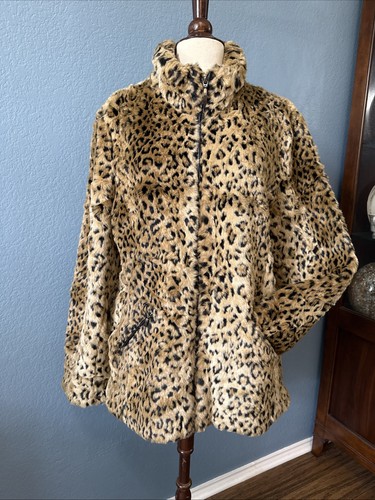 White stag leopard - white, print