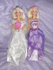 Vintage 1990s BARBIE Dolls Bride & Bridesmaid Set - Blonde Hair - Wedding Dress