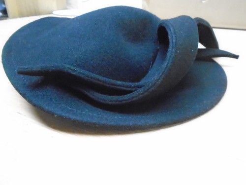 Whiteley hat needs - , help