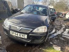 Corsa C Black 4 Door Breaking Wheel Nut