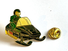 SNOWMOBILE SKI-DOO   Yellowstone Tour & Travel 1988 Pin Badge