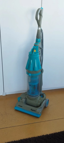 Dyson dc07 upright vacuum - upright,