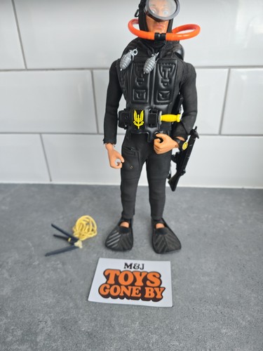 Vintage action man - action,