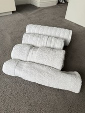 Set Of 4 White Towels, Bath