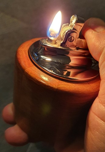Rolstar table lighter