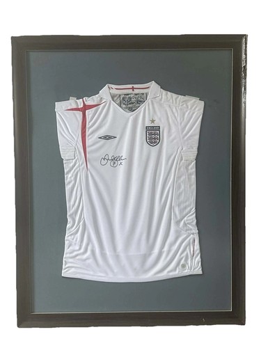 Signed beckham shirt - signed, england