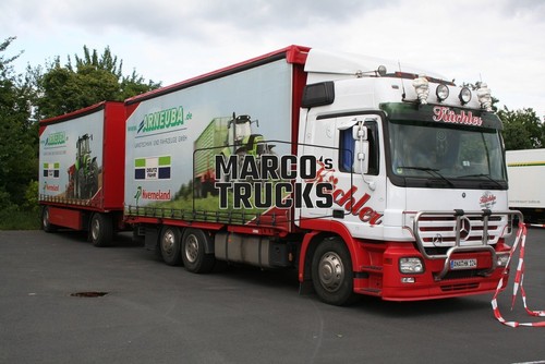 Truck photo mercedes benz - truck,