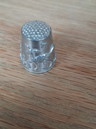 Pewter thimble with - pewter,