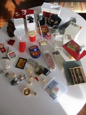 VINTAGE DOLLS HOUSE KITCHEN