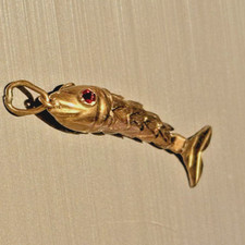 9ct YELLOW GOLD FLEXIBLE FISH