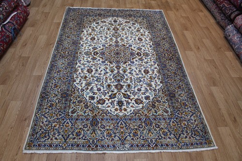 Fine signed keshan oriental - signed,