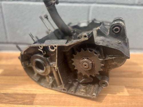 Yamaha 350 ypvs crank cases - crank,