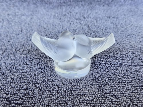 Lalique frosted glass kissing - frosted,