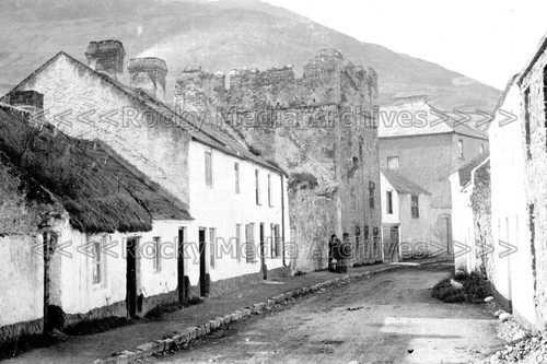 Yjj cottages and castle - and,