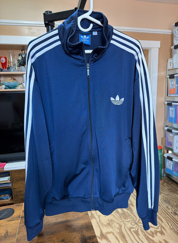 Adidas originals trefoil - adidas,