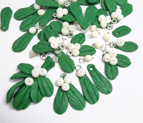 Mistletoe bead charms winter