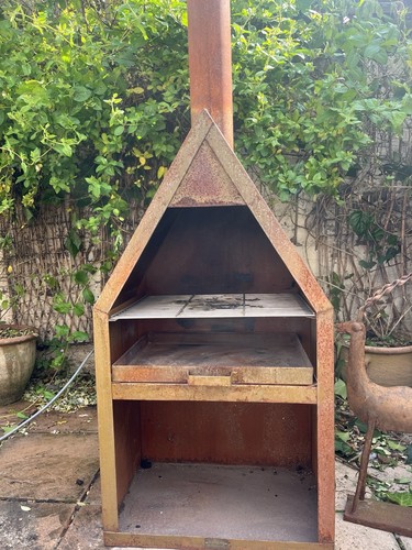 Outdoor henley fireplace with - henley,