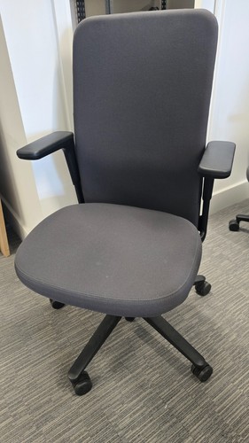 Vitra operator and task chair