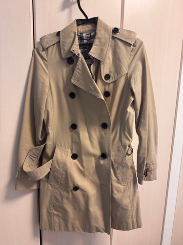 Burberry beige trench coat - burberry,