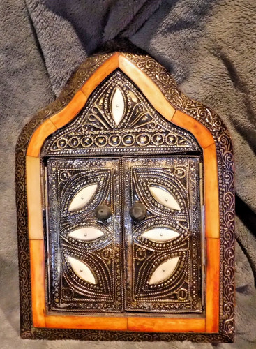 Small moroccan distressed - moroccan,