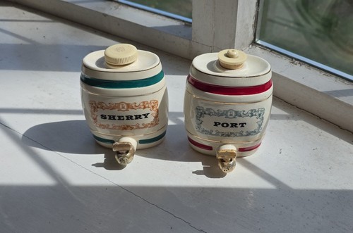 Pair vintage wade - wade, ceramic