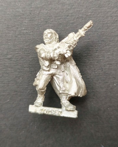 Oop classic metal tanith - oop,