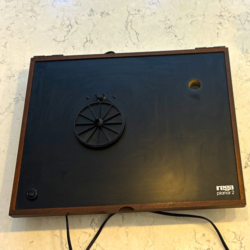 Rega planar turntable black - turntable.,